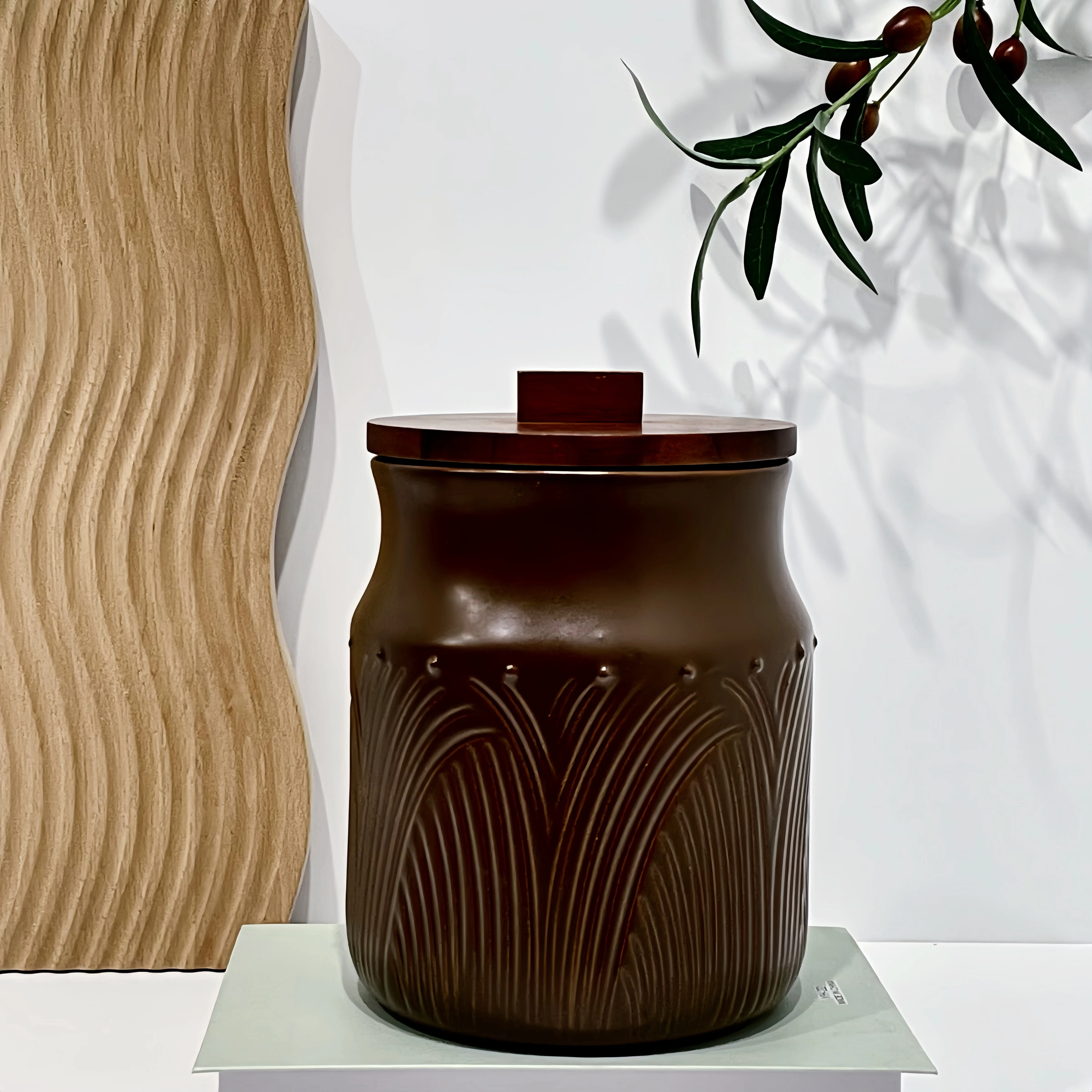 Japan Retro Solid Color Embossed Stripe Dried Spices Coffee Tea Sugar sealed Storage Jars Ceramic Canister with Wooden Lid