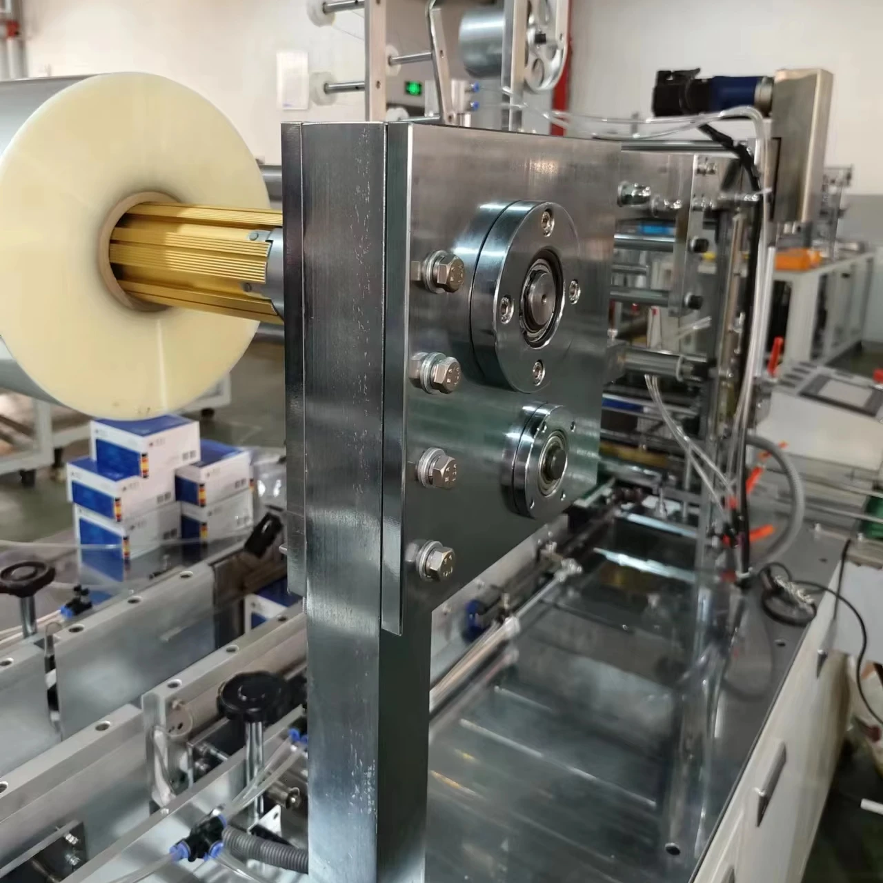 Multifunction Eraser Cigarettes Box Cellophane Over Wrapping Packing Machine for Efficient Packaging