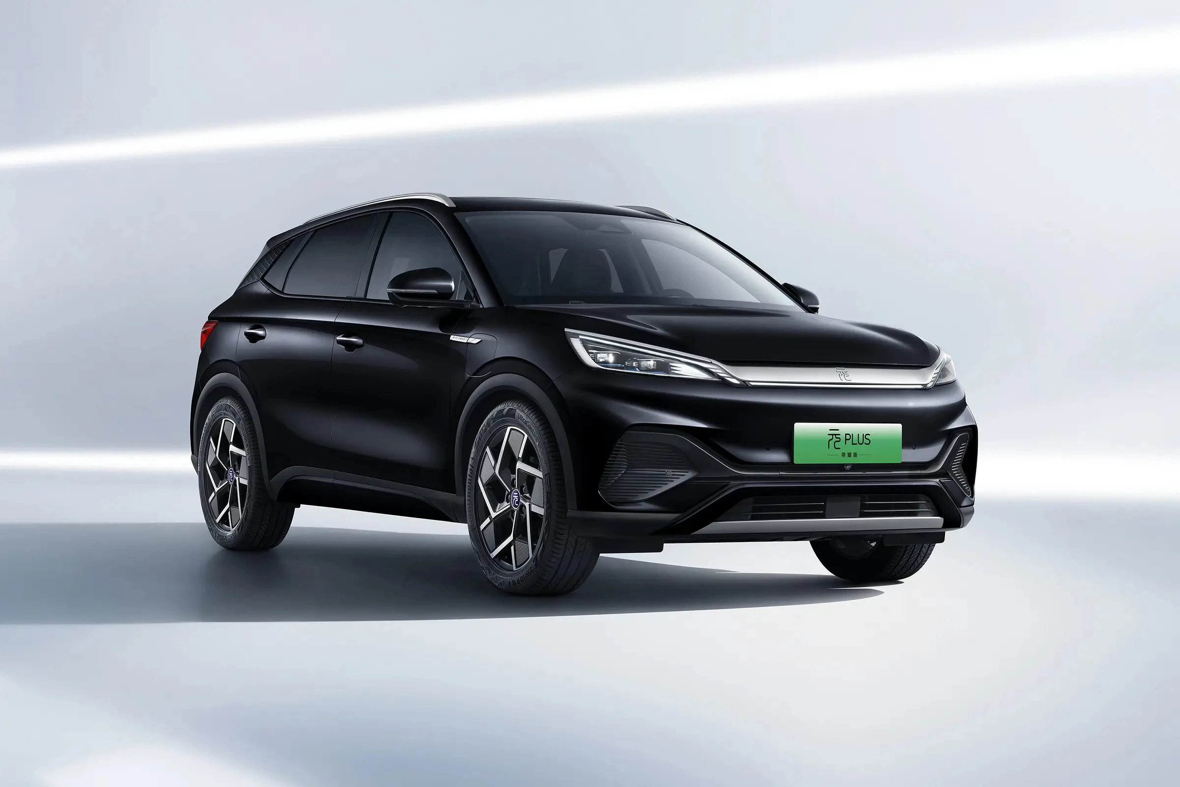 Made In China High Quality Byd New Energy Vehicle Byd Yuan Plus 5 Seater Suv Pure Electric manufacture