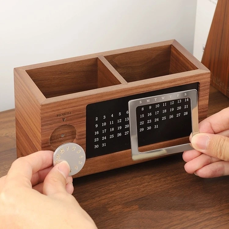 Multi-Function Calender 2 Compartment Dest Caddy Pen Storage Maple Pine Natural Wood Desktop Organizer Pen Holder