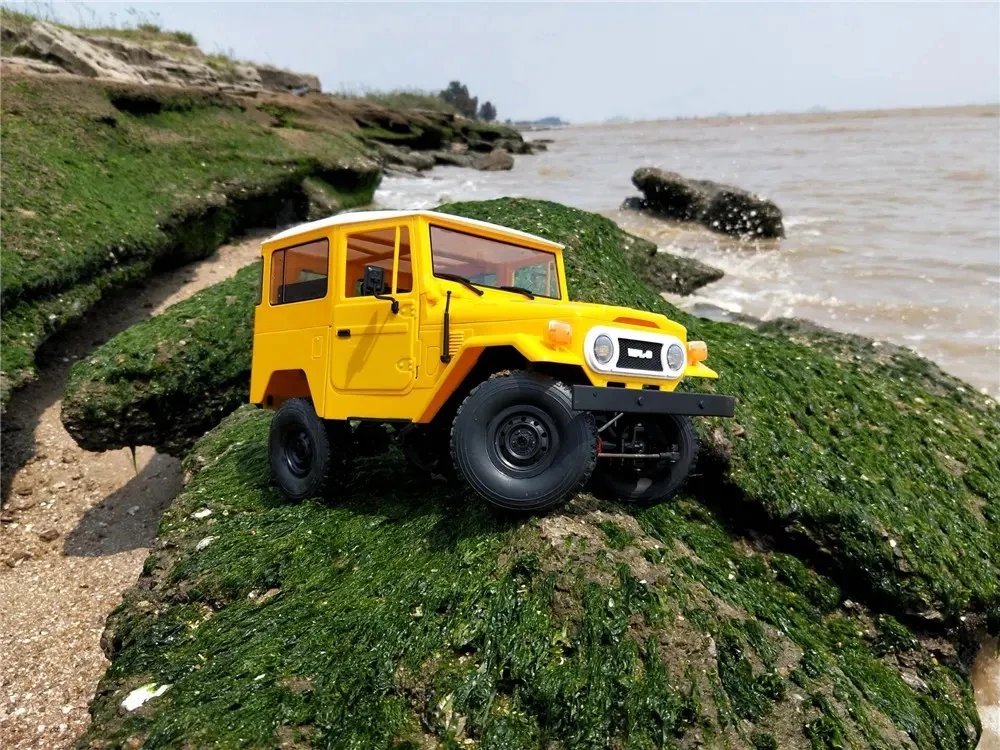 1:16 WPL RC Car C34 - off-Road Remote Control Fun for Kids