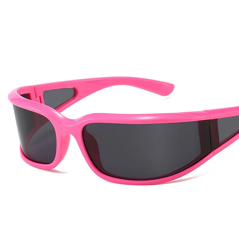 Shop Our 2024 Sunglasses Collection - Fashionable & Functional display picture 1