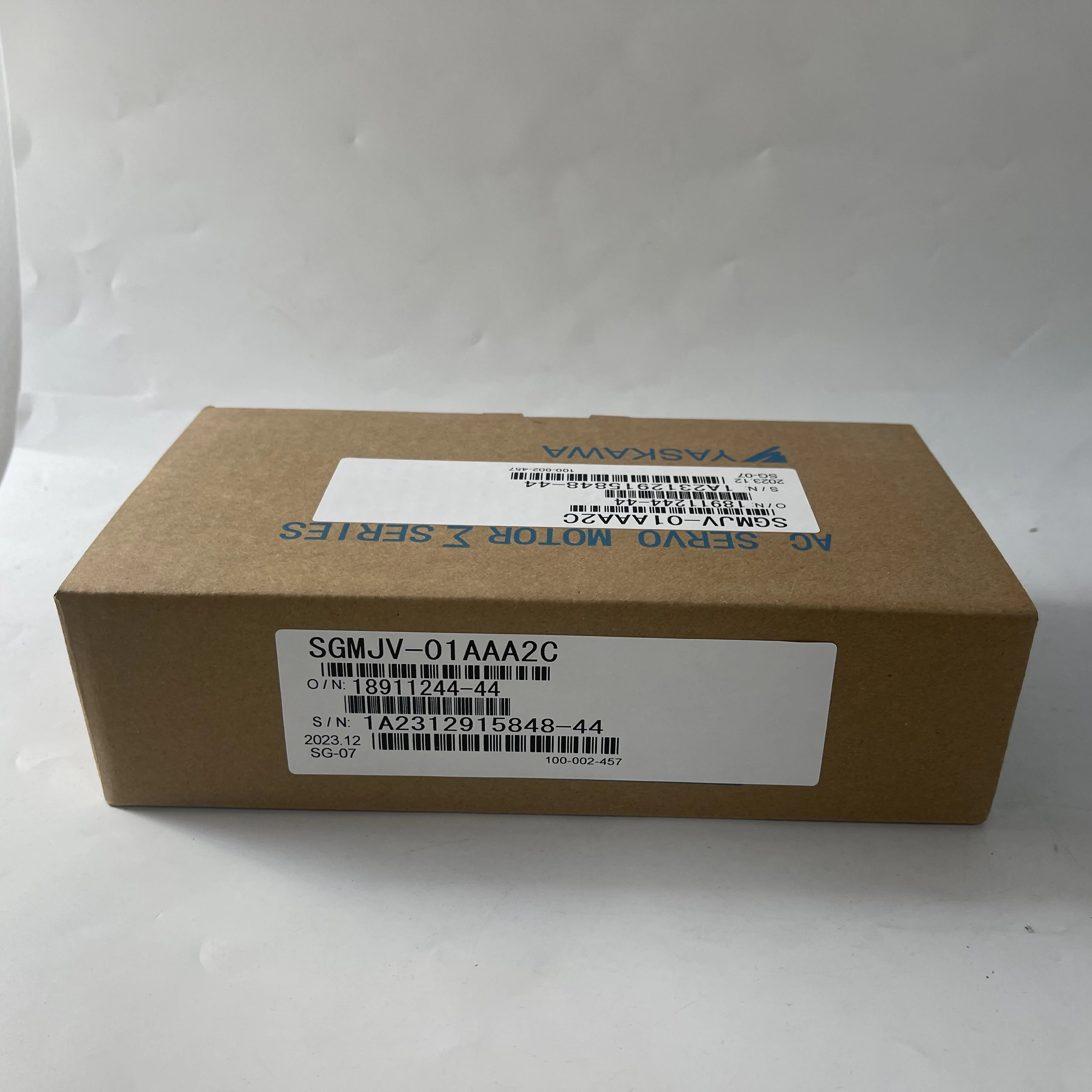 YASKAWA AC Servo Motor SGMJV-01AAA2C YASKAWA AC Servo Motor SGMJV-01AAA2C