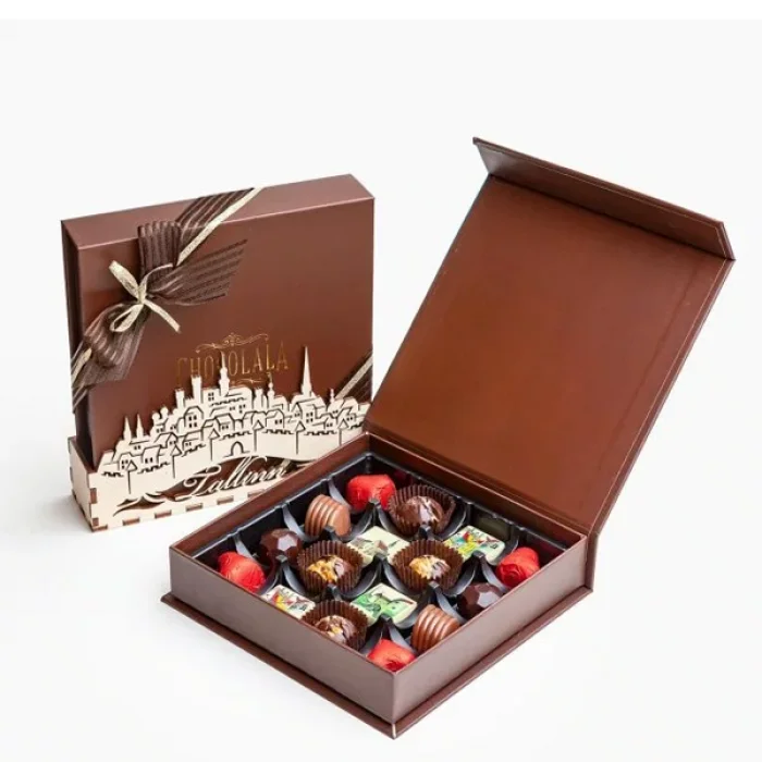 Конфеты в красивой коробке. Конфеты в коробках подарочные. Шоколадные конфеты в коробках. Коробки шоколадных конфет. Купить пачку конфет