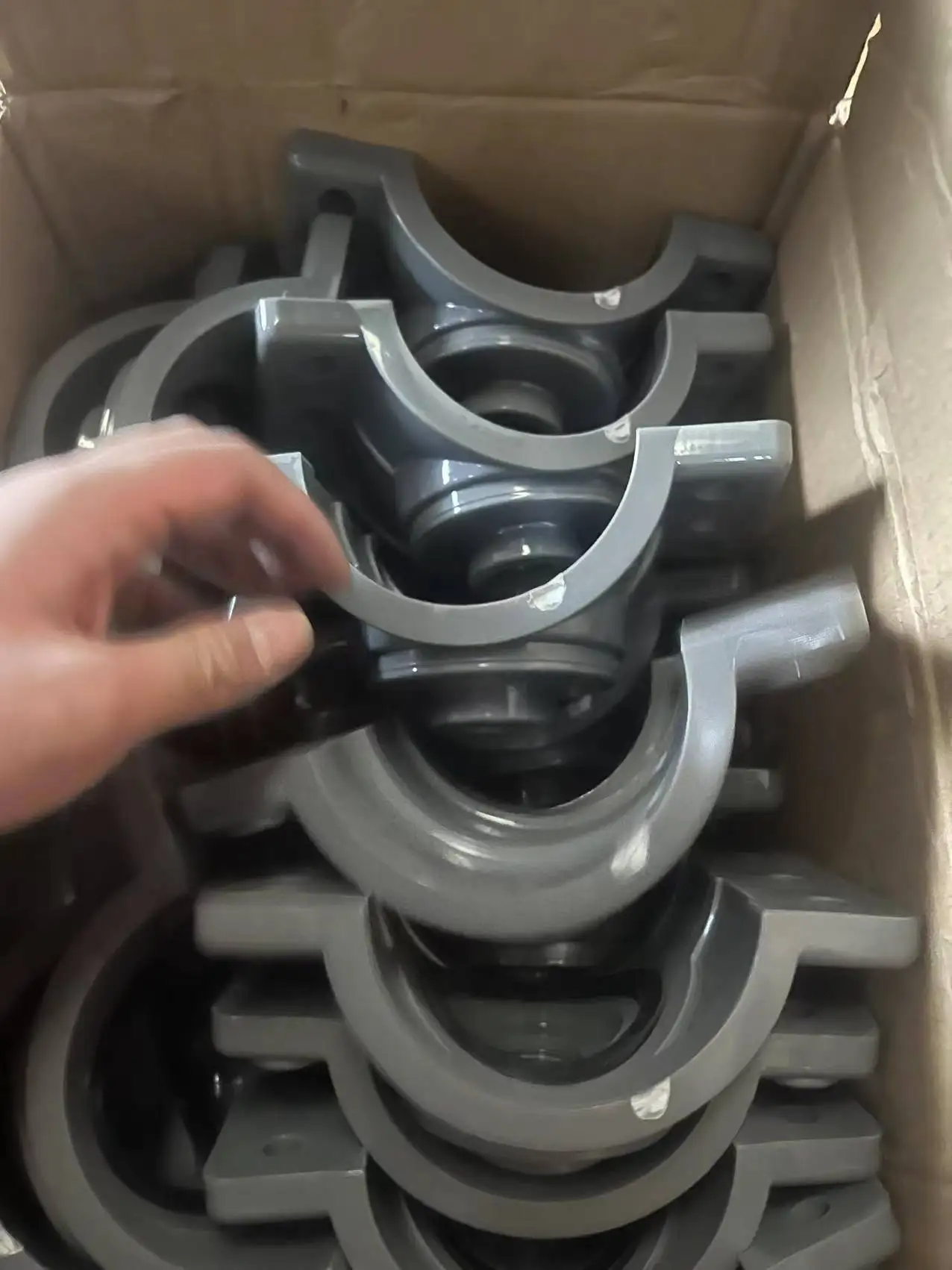 High Quality PVC Repairing Clamp Saddle UPVC Pipe Fitting Saddle Clamp for Water Supply Clamp Saddles