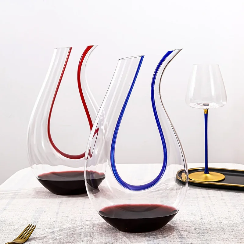 Handmade Transparent Crystal Glass U-Shaped Decanter Classic Design for Wine Whisky and Gifts with Customizable Logo