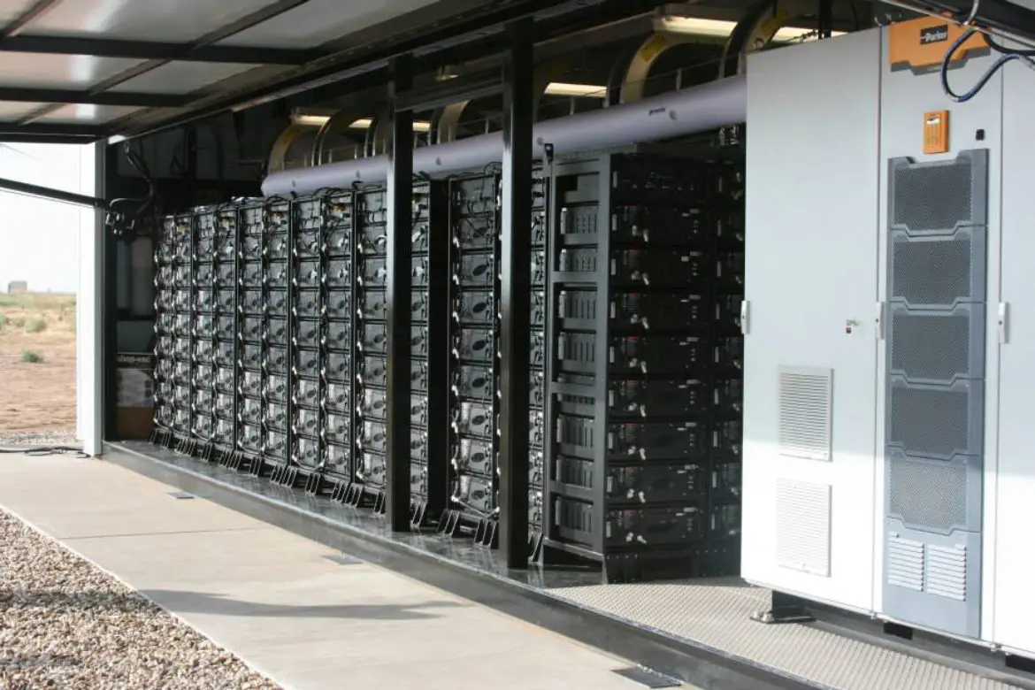 1Mw Battery 1Mw Solar System on Grid 1000Kw 380V Lithium Ion Battery Lifepo4 Solar Farm 1Mw