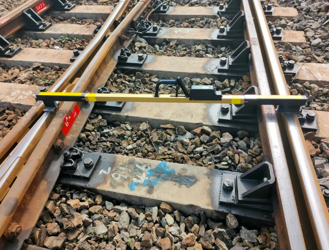Digital Combination Track Gauge And Level Similar To Geismar Buy