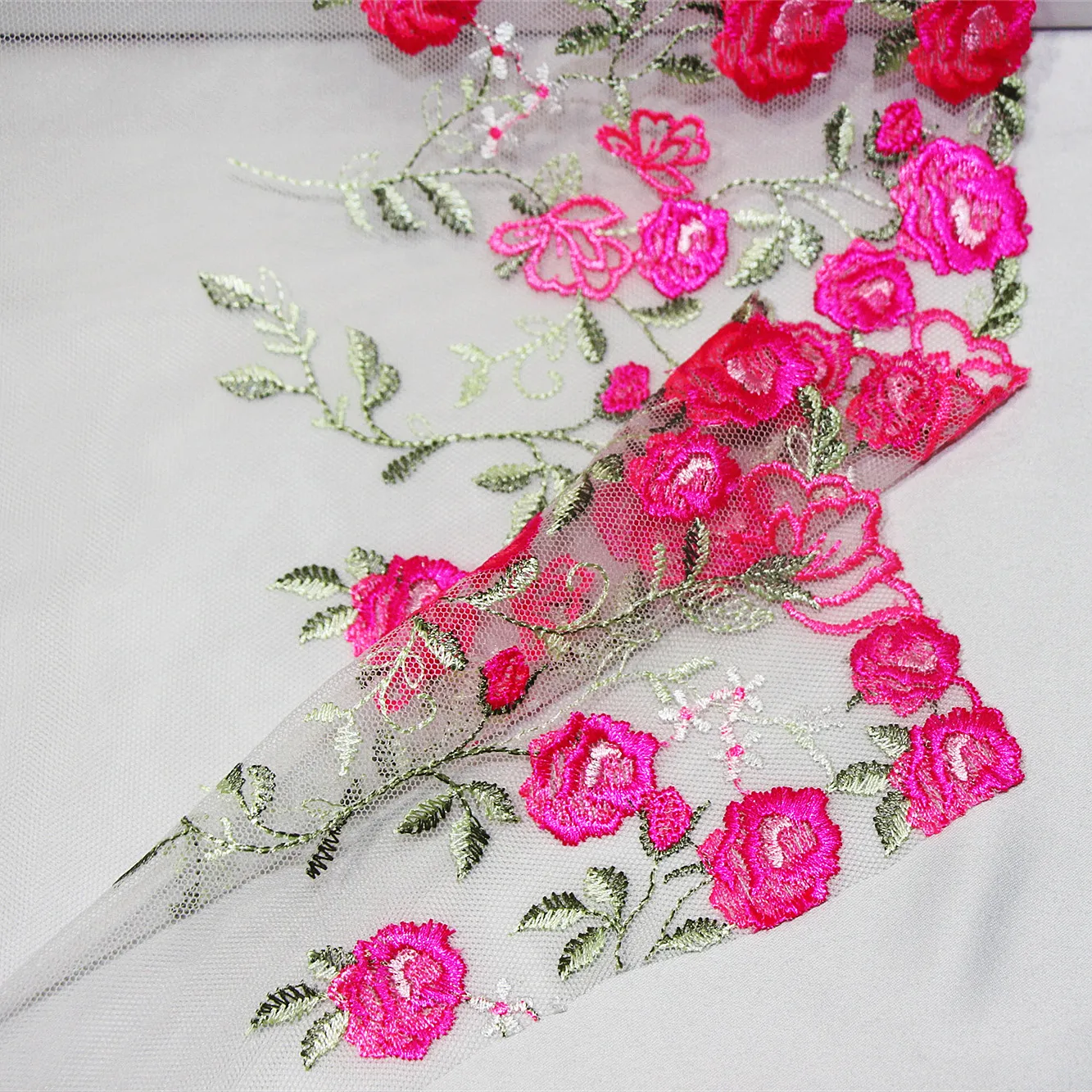 pink lace dress accessories Dropship 4 Pcs 3D Pink Flower Applique Patches Embroidery Lace Patches Bridal Wedding Dress DIY Sewing Clothing Accessories to Sell Online at a Lower Price