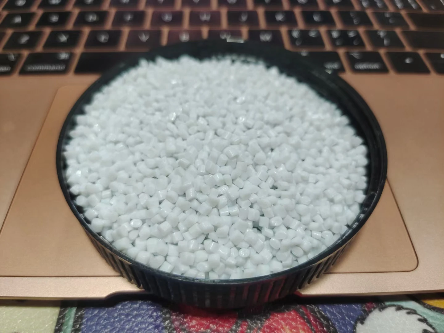 PET CZ-302 полиэстер ПЭТ бутылки лист жесткой упаковки Горячая канистра сырье для пластиковых бутылок