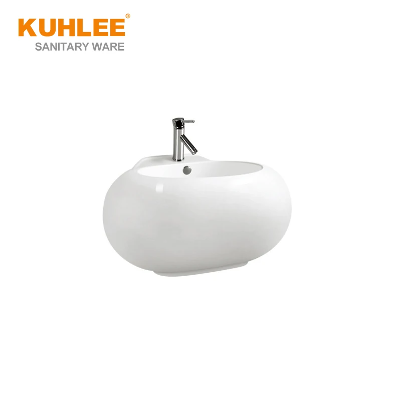 Egg Shape Sanitary Ware Suite White One Piece Toilet Bowl Bathroom Set With Bidet With Sink