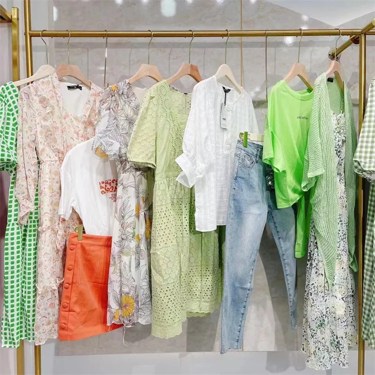 Mixed Style Dress Brand Discount Women's Clothing Stock Apparel