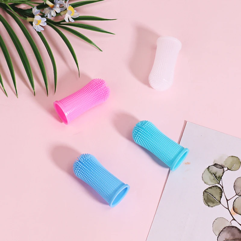 Wholesale 2023 Hot Sell Dog Toothbrushes Ergonomic Design Soft Silicone Pet Finger Toothbrush
