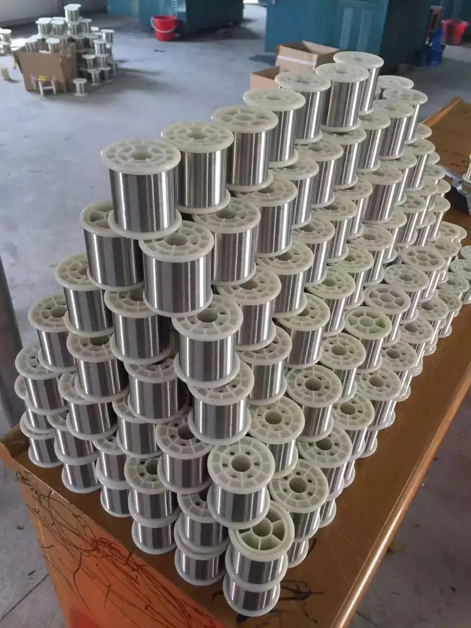 High Quality Factory Price 27 32 36 38 40 AWG Nichrome 80 Cr10Ni90 Cr20Ni80 NiCr 80/20 Resistance Nickel Heating Wire