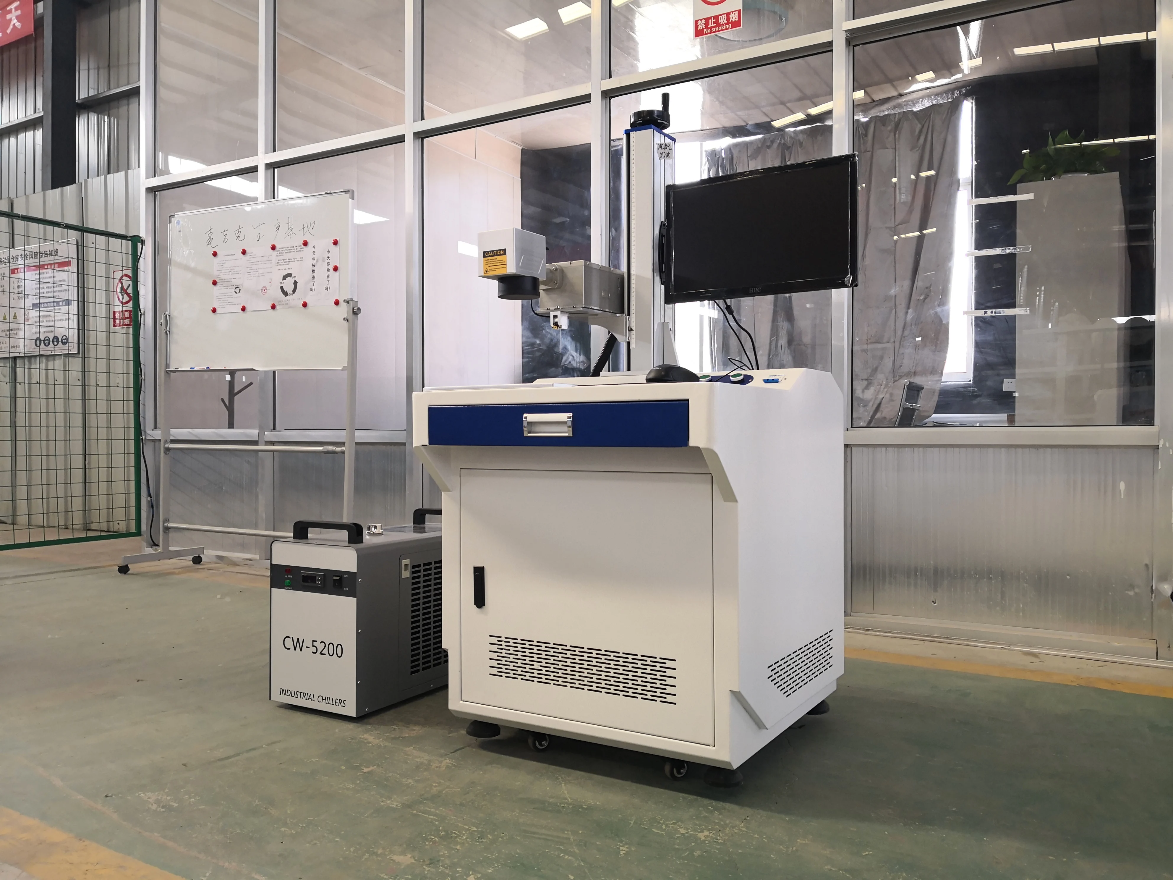 1kw 2kw 3kw激光铁片切割机光纤激光切割机切割matel 3015