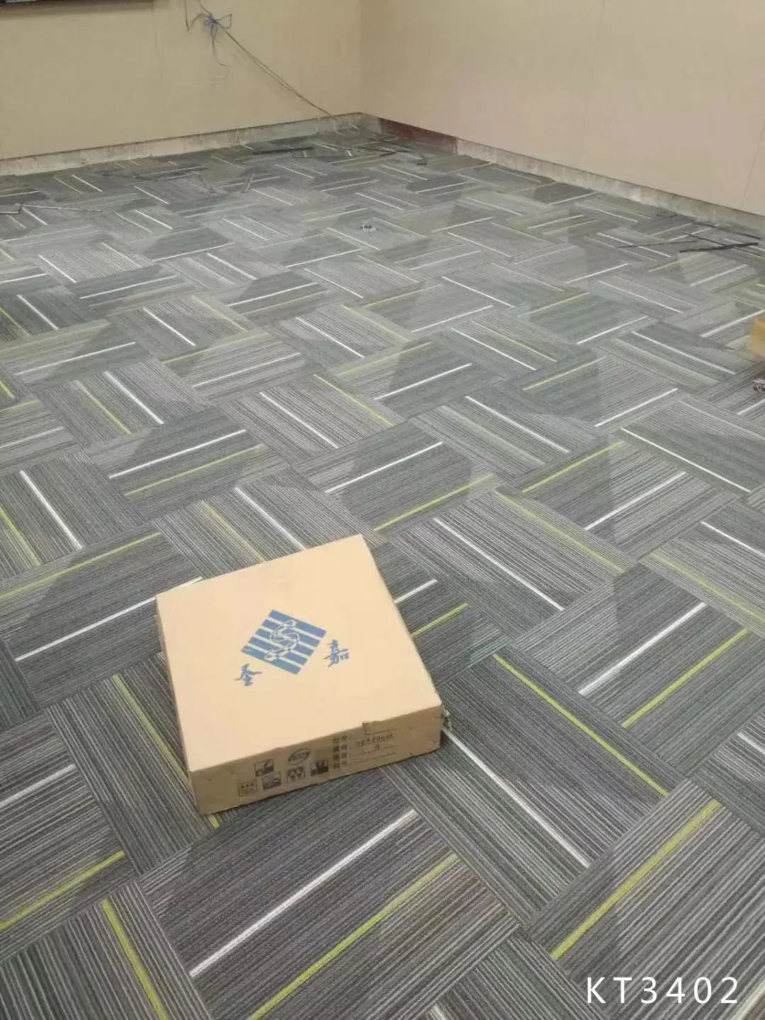 Carpet Tiles 50x50 Commercial Office Pp Bitumen Carpet Tile Pvc Backing