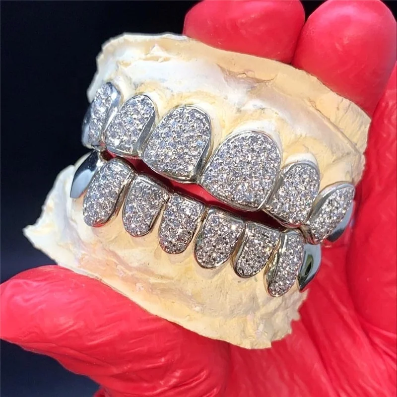 Customized 14k 18k Real Gold Real Diamond Dental Grills 8 Top and 8 Bottom Iced Out Grillz Hip Hop Bling Teeth Grillz
