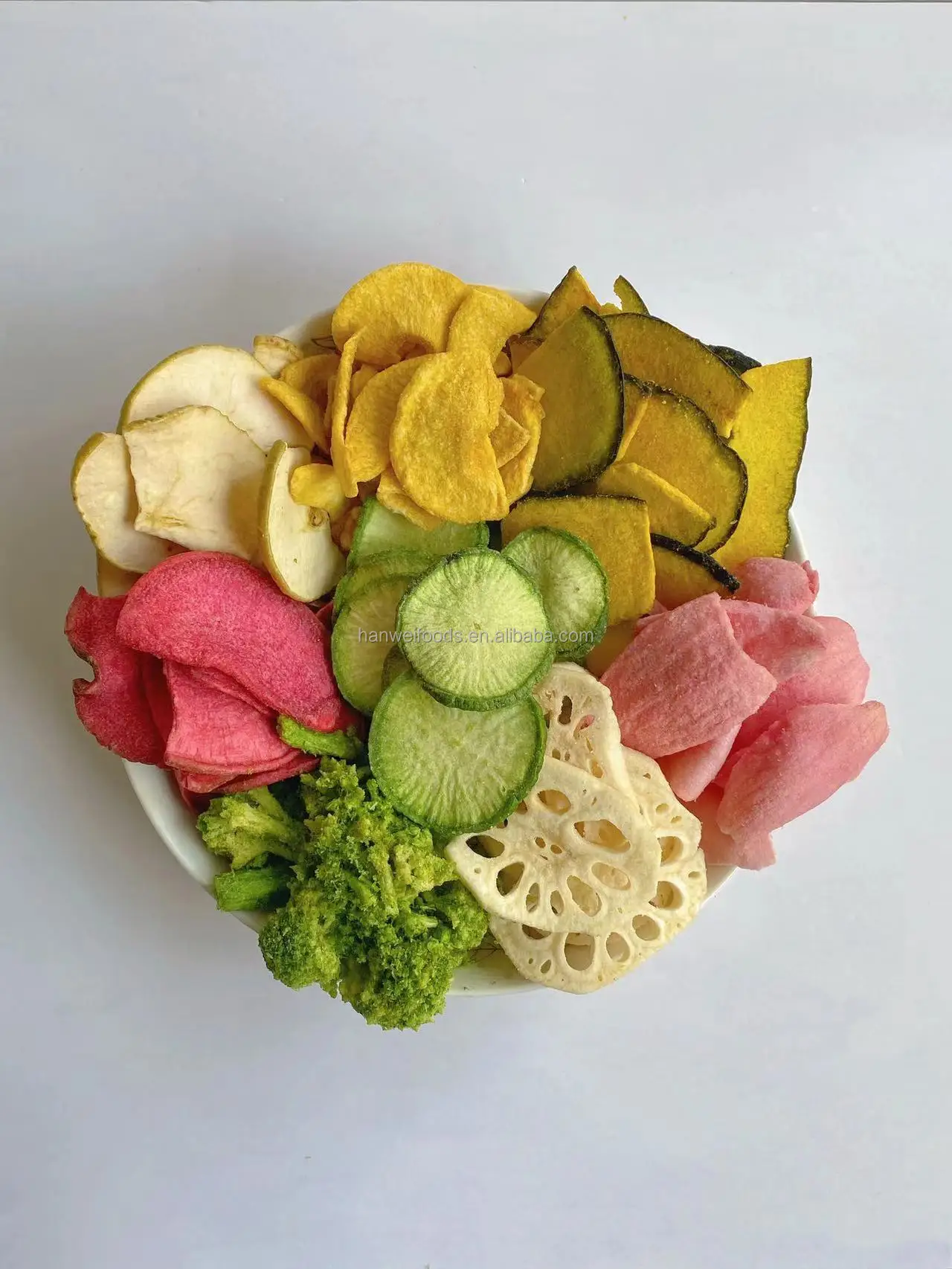 Tropical Mixed Dried Fruits and Vegetables Healthy Snack OEM Fried Mix Fruit Chips manufacture