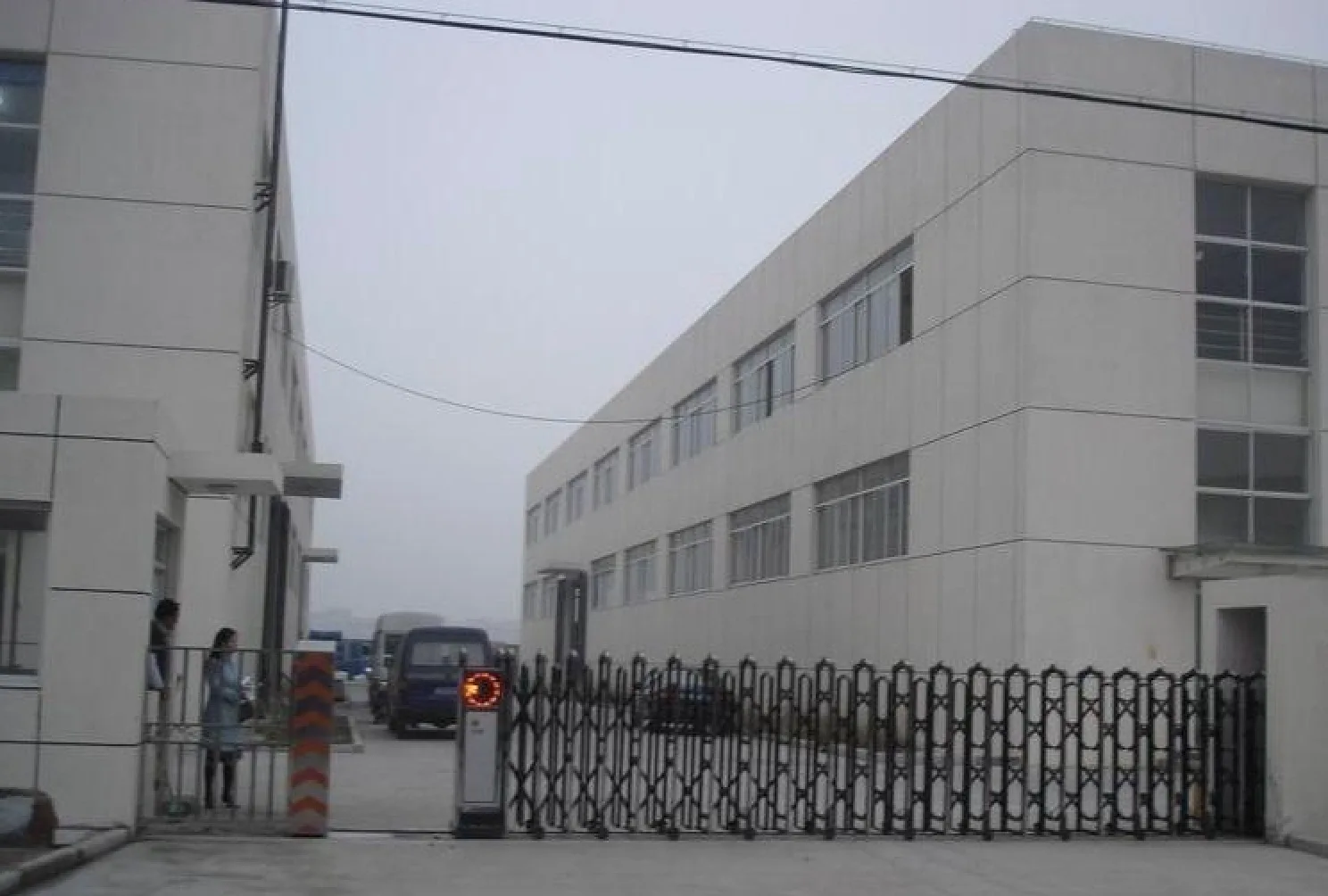 Yiwu Dibishi Jewelry Co., Ltd. 2