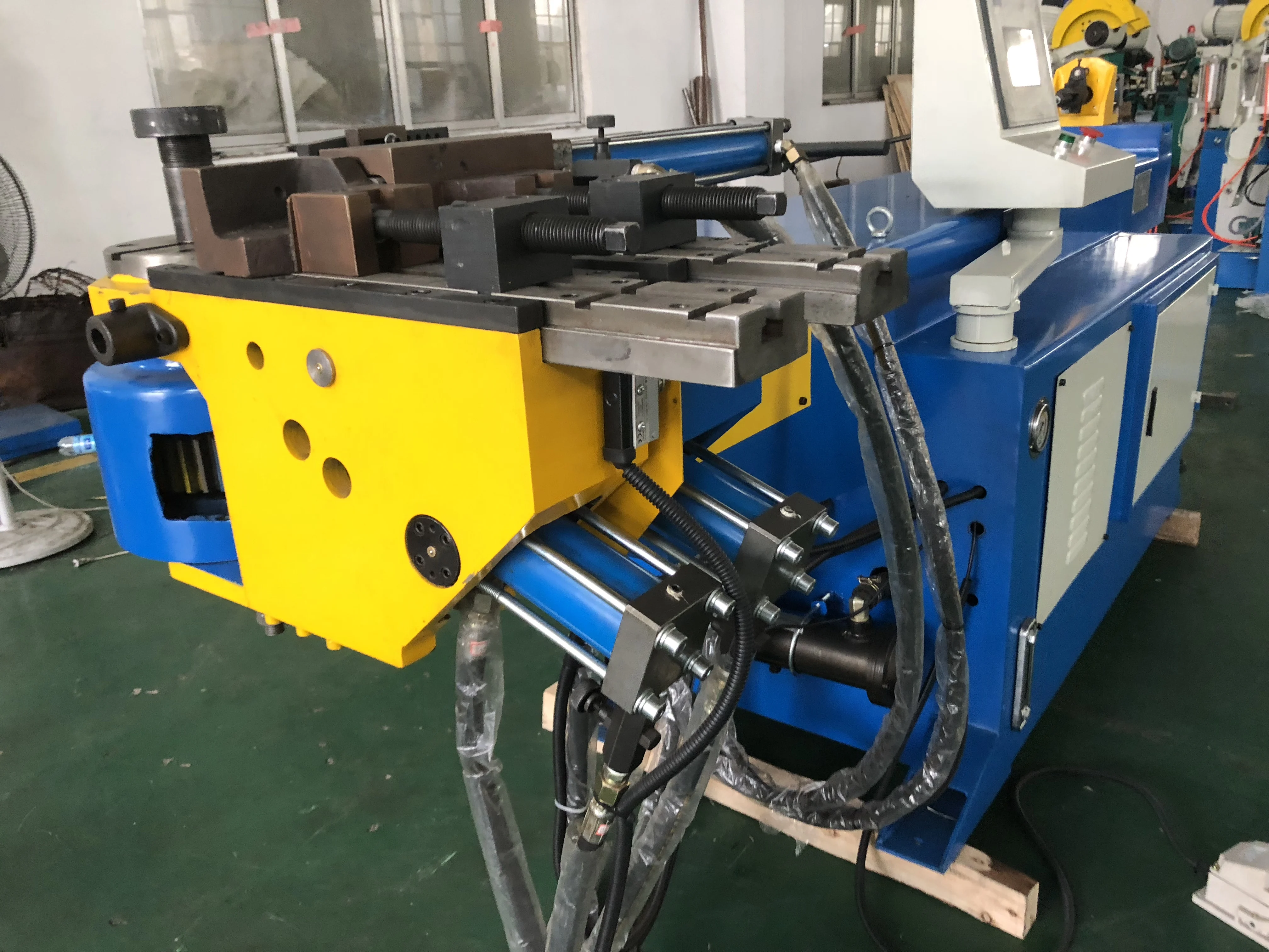 Square Rectangular Pipe Bending Machine Semi-automatic Pipe and Tube Bender for Steel Bar Iron Metal Max Diameter 50mm