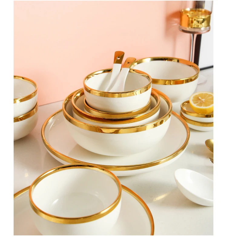 Porcelain Modern Porcelain 26 Piece Dinnerware Set Luxury 26-Piece Flatware Set Golden Plating manufacture