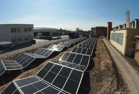 QIANEN 30kw Hybrid Inverter Portable Foldable Solar Cabin System and Mobile Energy Storage Commercial Use manufacture