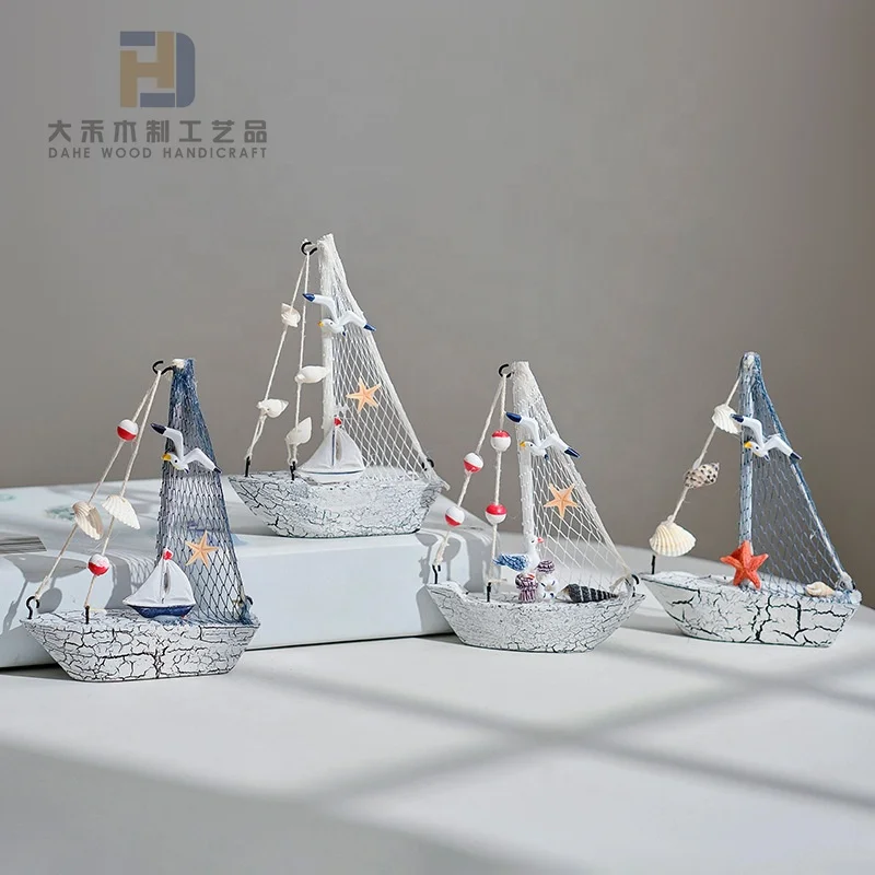 Creative Wooden Sailboat with Crack and Shells Seagulls Decor Mini Wood Sailboats Crafts for Home Room Decoration