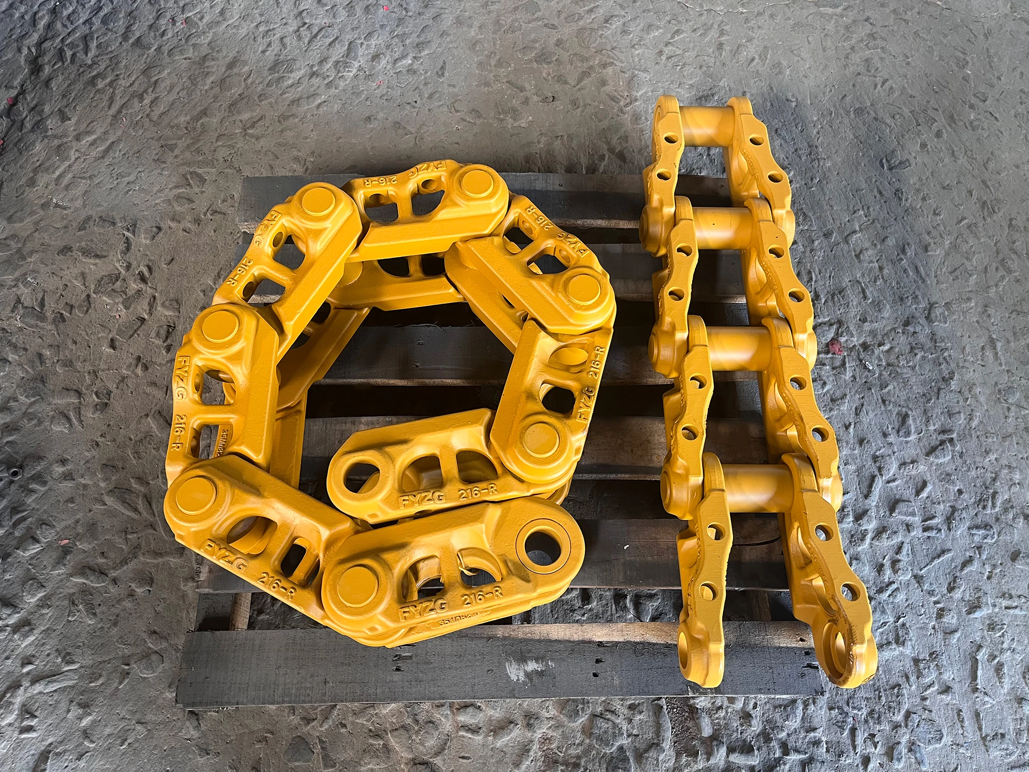 Track Link Group EC460 EC480 Track Chain Assembly 216 pitch 14562929  Excavator Track Chain