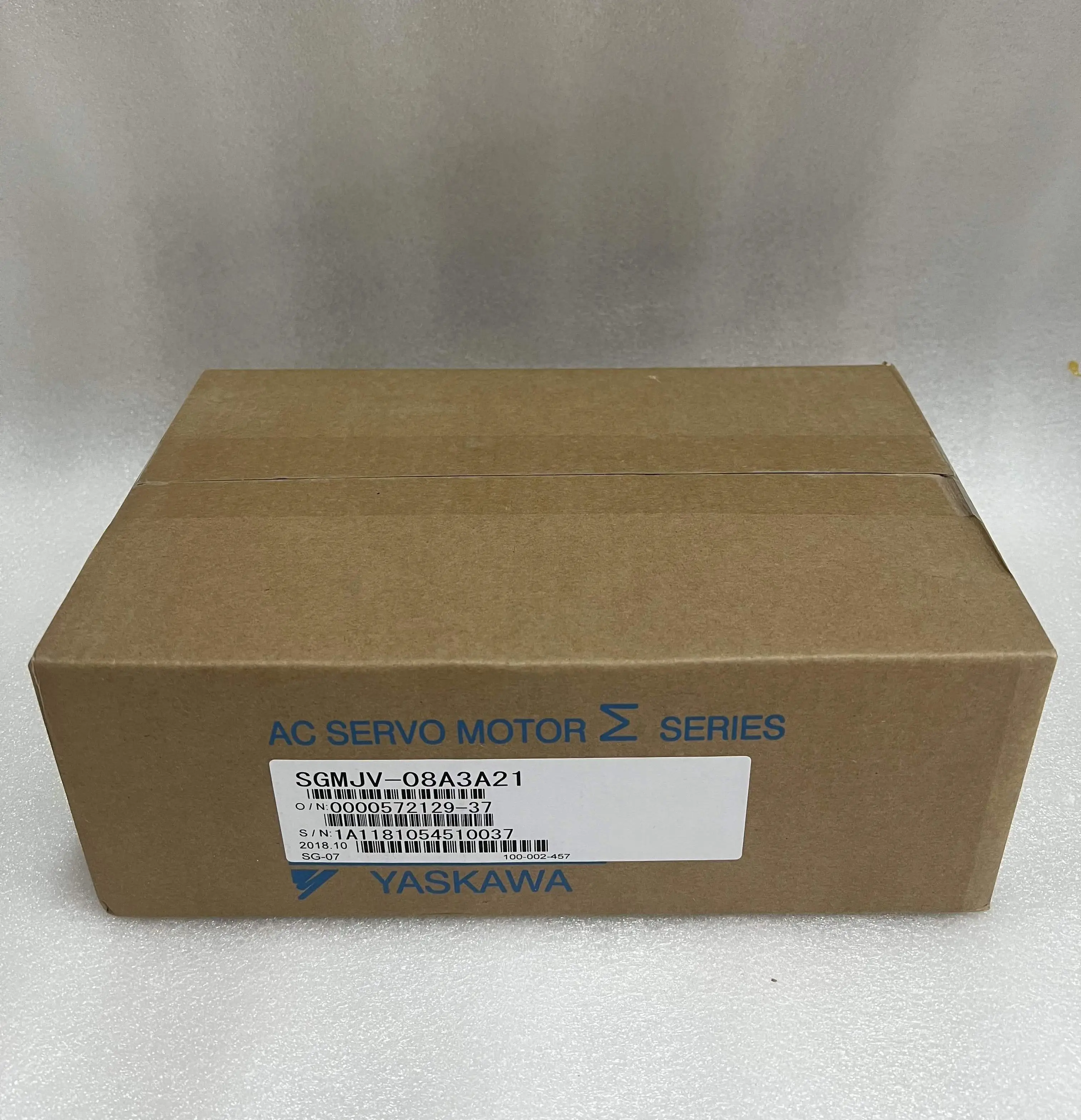 Yaskawa AC Servo Motor SGMJV-08A3A21 Yaskawa AC Servo Motor SGMJV-08A3A21
