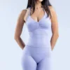 Débardeur et short dos nu violet clair