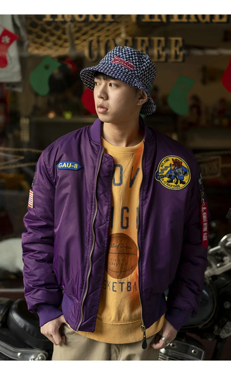 Outdoor Light Warm Custom Nylon Black Winter Satin Varsity Bomber Jackets For Men_voghion.com