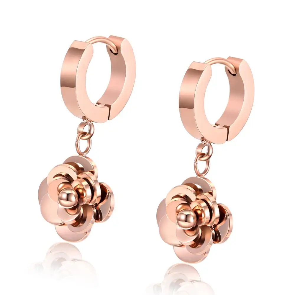 Fashionable flower pendant gold earrings for women GE482