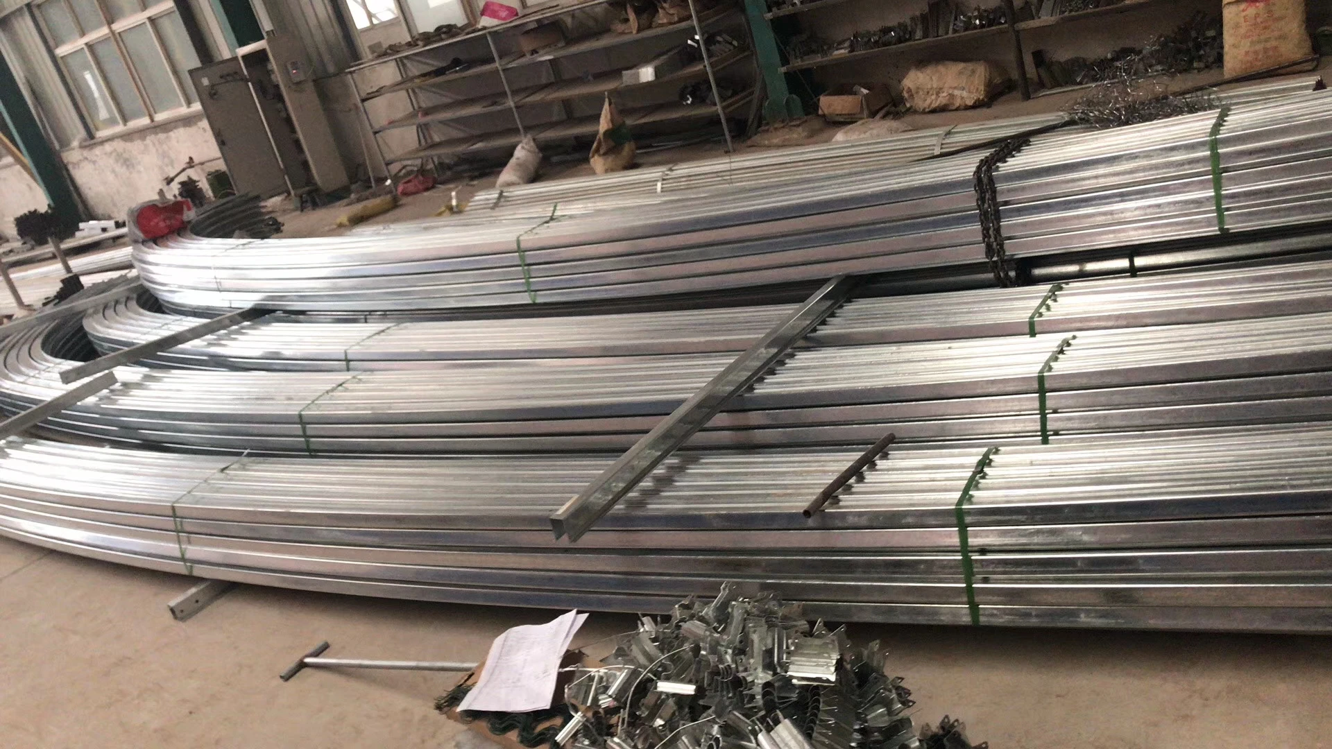 Hot Sale Greenhouse Pipe Galvanized Steel Greenhouse Frame Structure ...