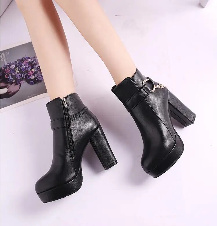Winter New Short Boots Women's Leather High-heeled Thick-heeled Round ...