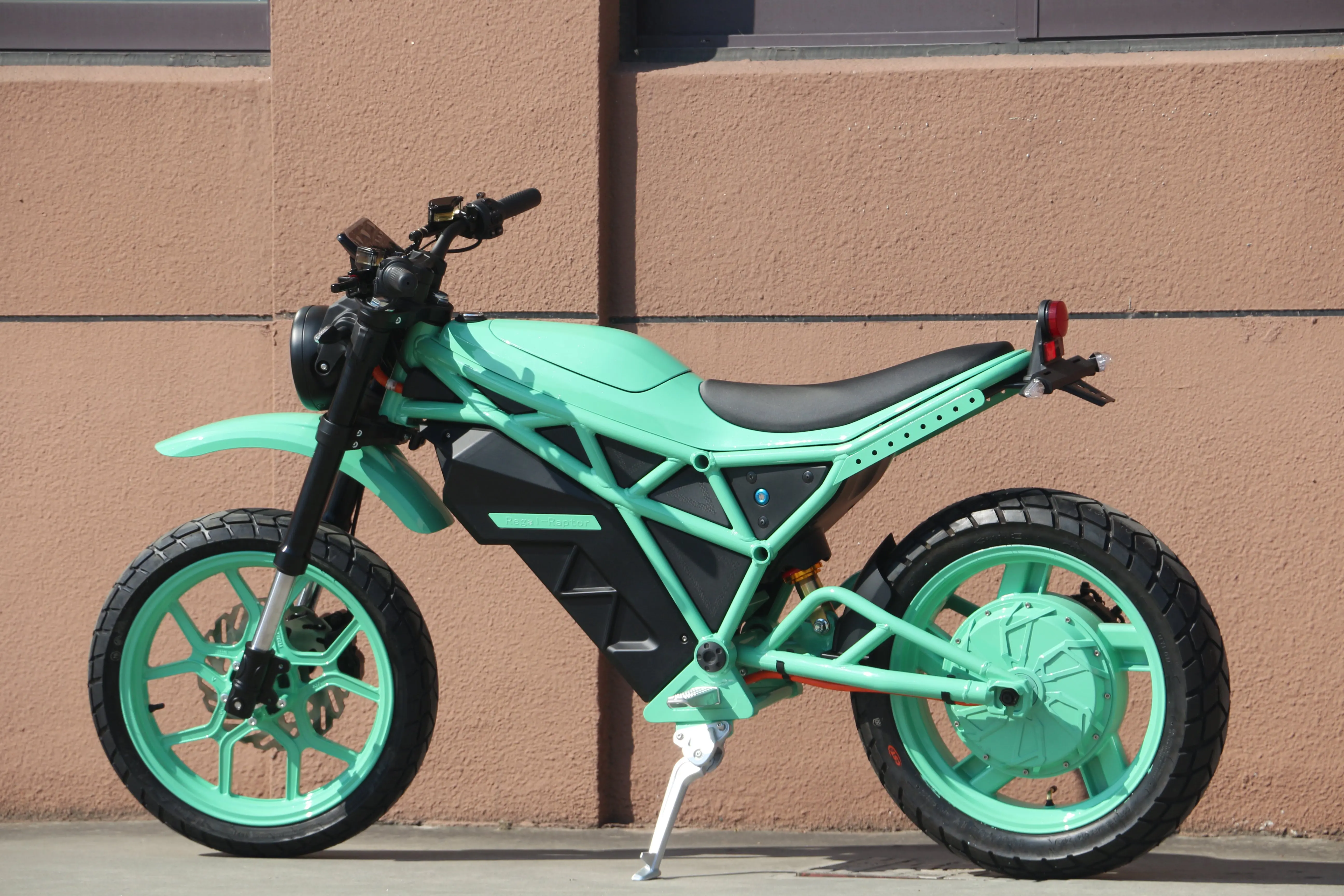 Regal Raptor 2500w Electric Dirt Bike 60km/h Enduro Ebike