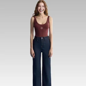 Women's Mid-High Waist Straight Jeans 2026 Vintage Mist Blue Cotton Denim Button Embroidery Washed Techniques for Summer Winter