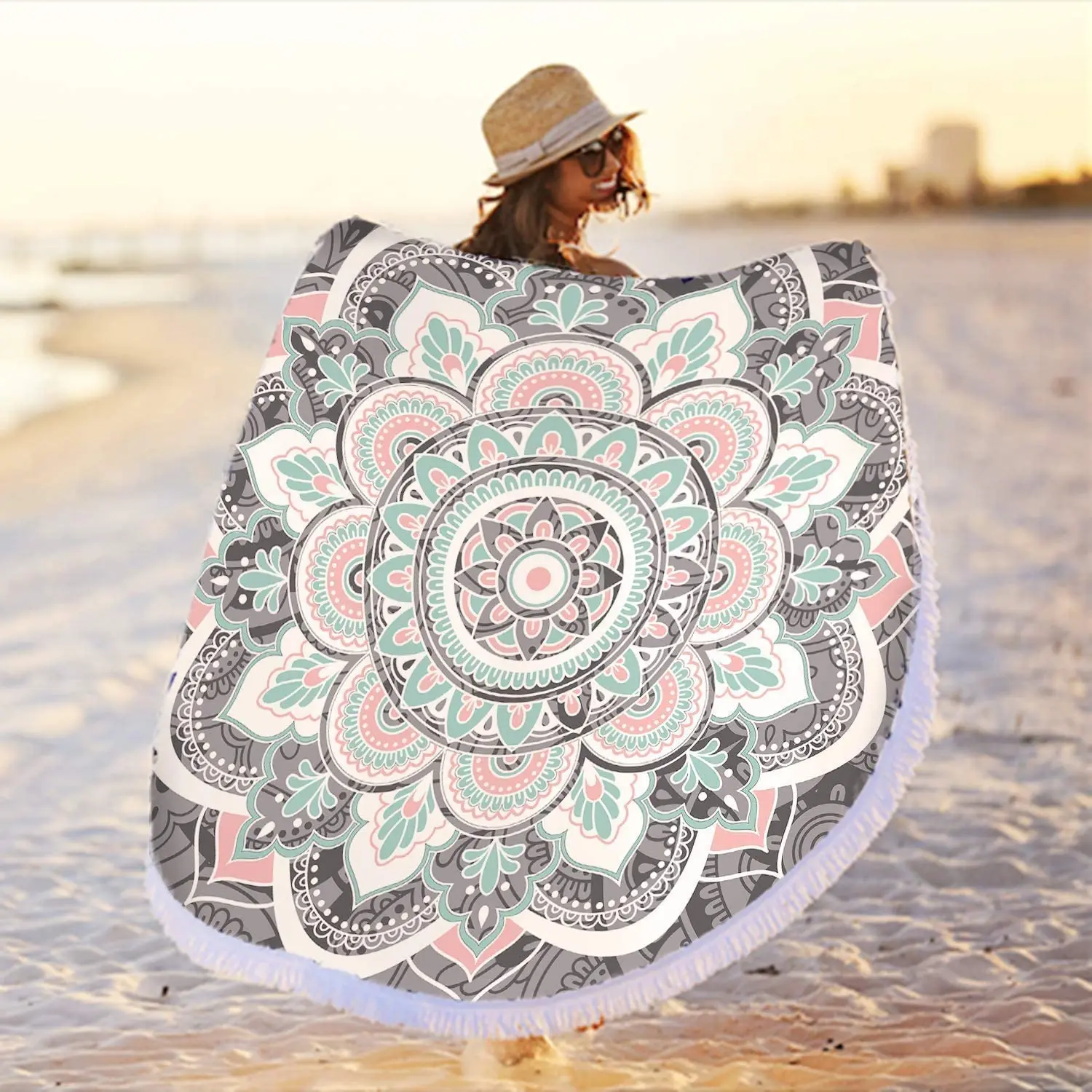 Promotional custom design super absorbent large 150cm diameter 100% cotton mandala custom round beach towel with fringes manufacture