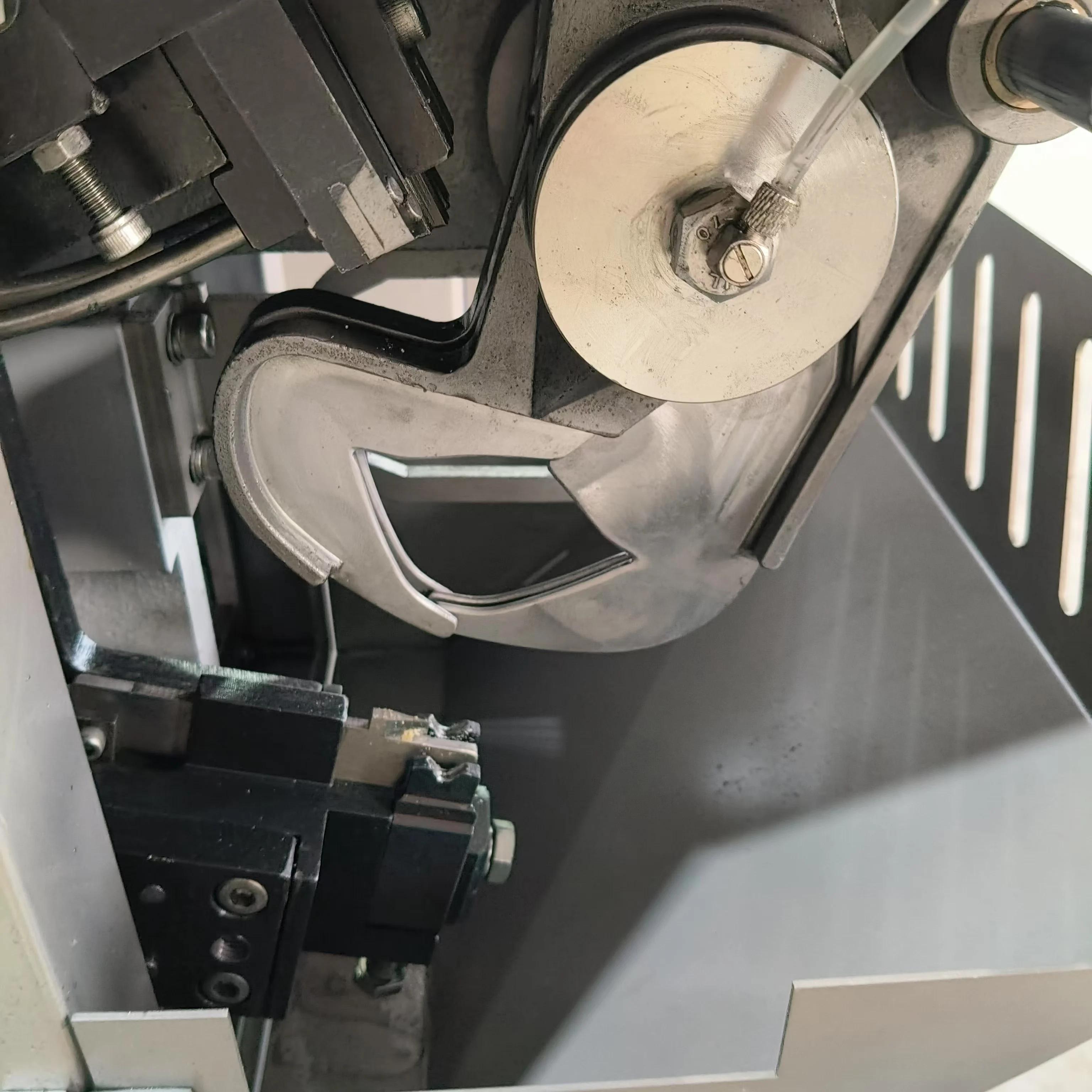 Пневматический наполнитель и машина для набивки электрическая мясорубка гидравлический вакуумный колбасы