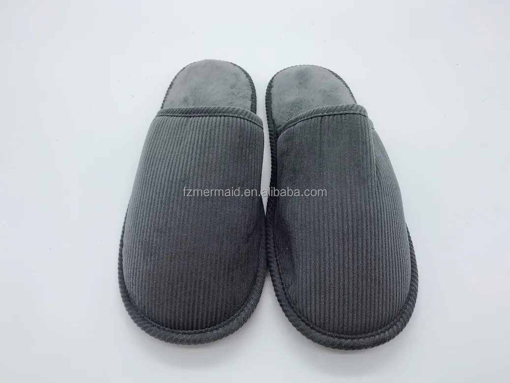 2024 Wholesale Soft Fashion Winter Rubber Faux Fur Comfy Sole Lady Men Slides Plush slippers for Women Cotton House Shoes