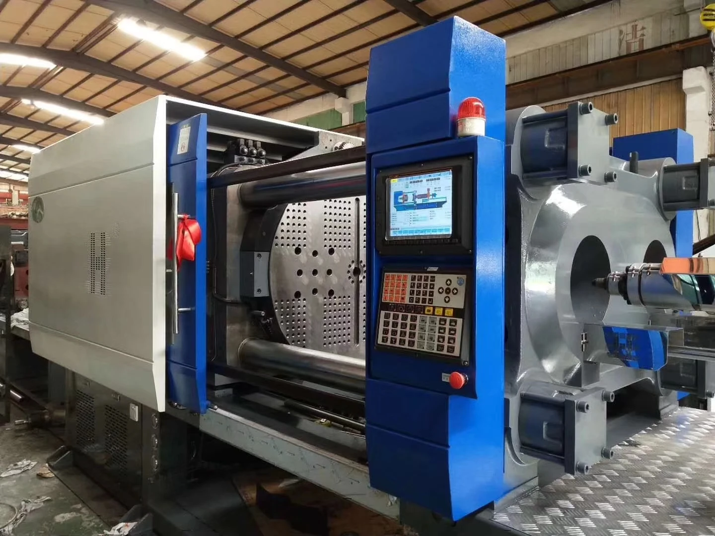 ZHENHUA 800ton большой пластиковый пресс для литья под давлением с двумя пластинами с сертификатом CE для автозапчастей бампер для автомобильных ключей