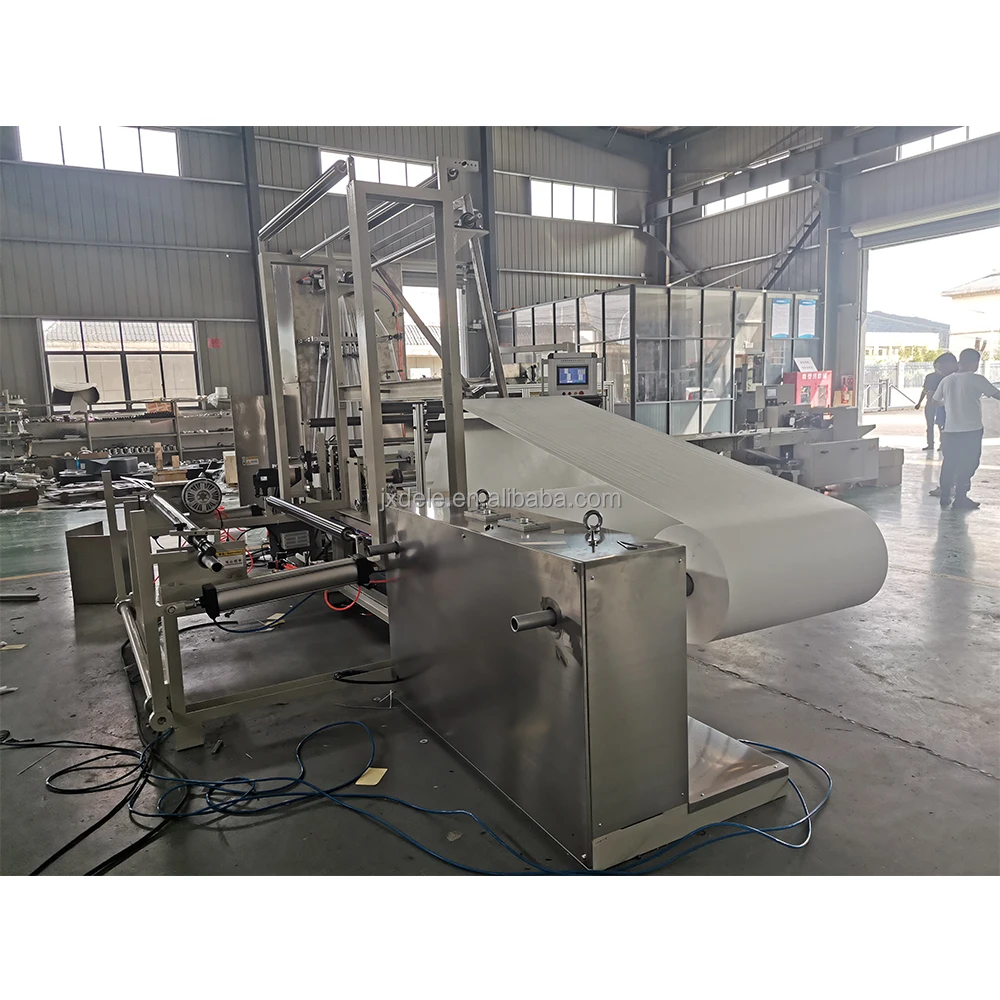 Disposable Bed Sheet Folding Machine Quilt Cover Folding Machine Pillow