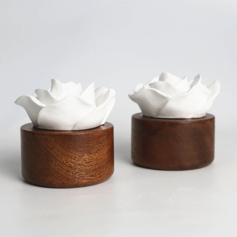 Factory Wholesale Home Car Ornaments Aromatherapy Ceramic Flower