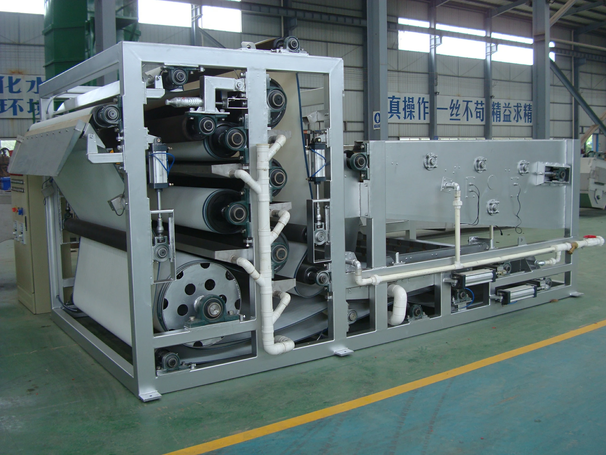 Sludge Treatment High Pressure Sludge Dewatering Machine Belt Filter ...