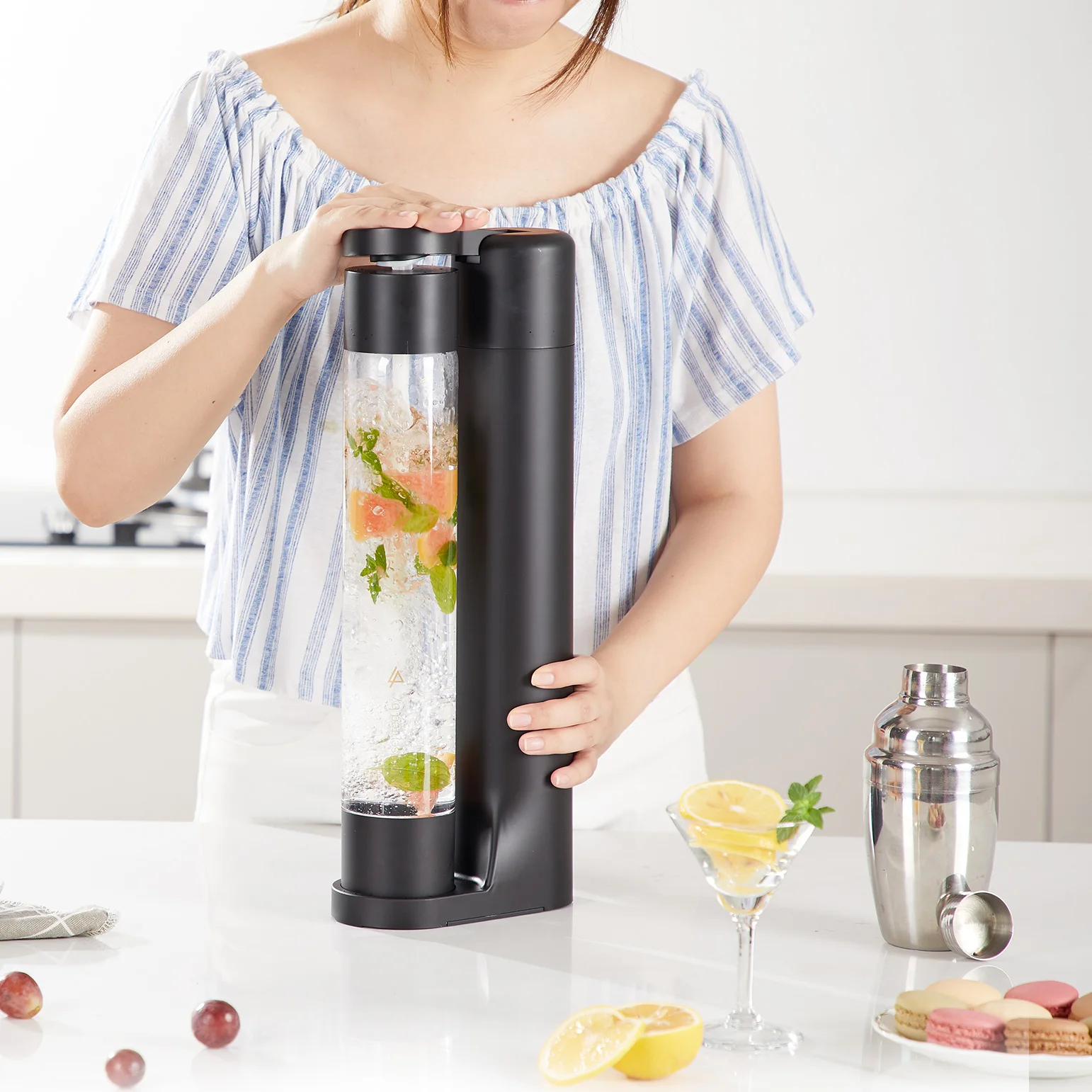 Unique Design Cold Drink Beverage Machine Home Soda Sparkling Water  Juice Tea Cocktail Maker