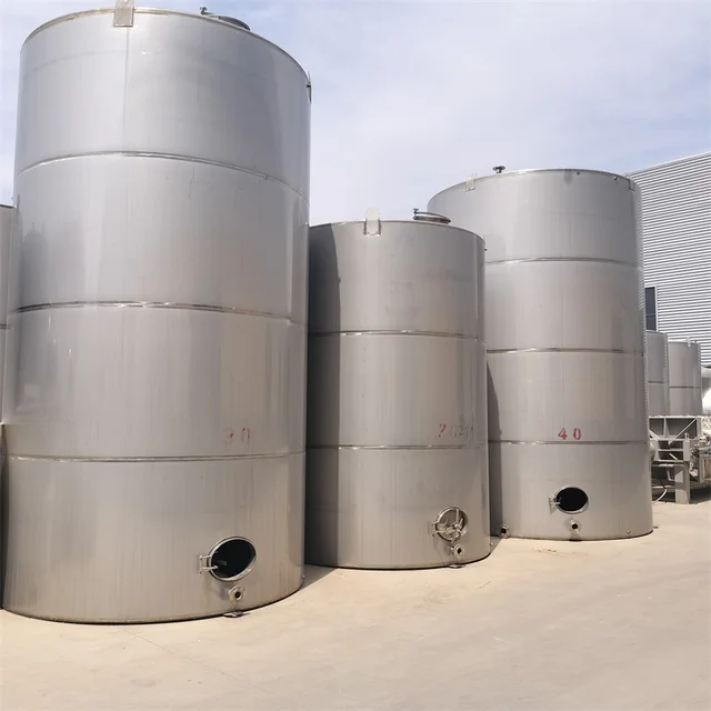 We are selling 50-cubic-meter stainless steel industrial raw material storage tanks and acid and alkali storage equipment