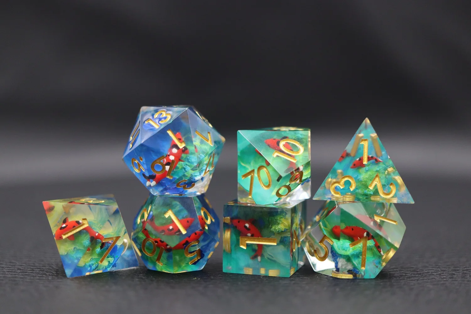 Custom Lightweight RPG/DND Polyhedral Resin Dice Colored Board Game Inclusions High Quality Die for Gaming factory