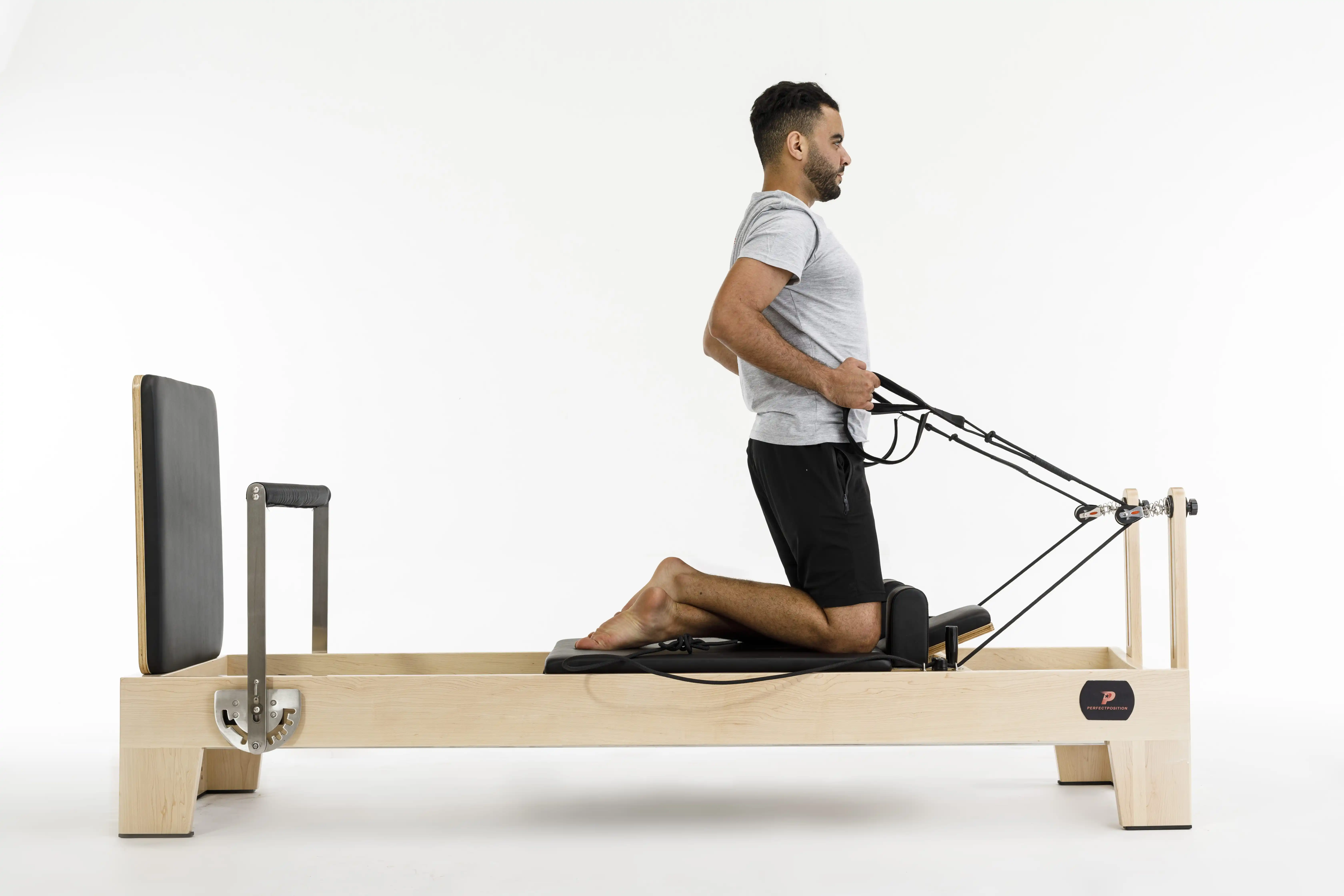 Adjustable Maple Wood Pilates Reformer Machine For Studio