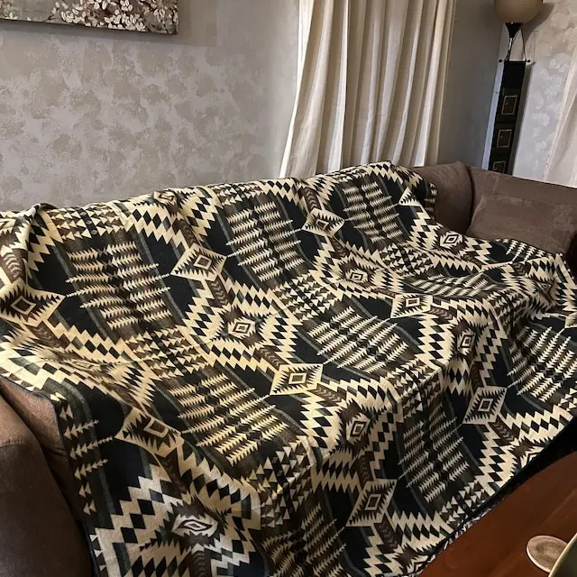 Custom Logo Boho Aztec Flannel Mink Fleece Reversible Blanket New Design Birthday Gift Knitted 100% Polyester Travel Throw