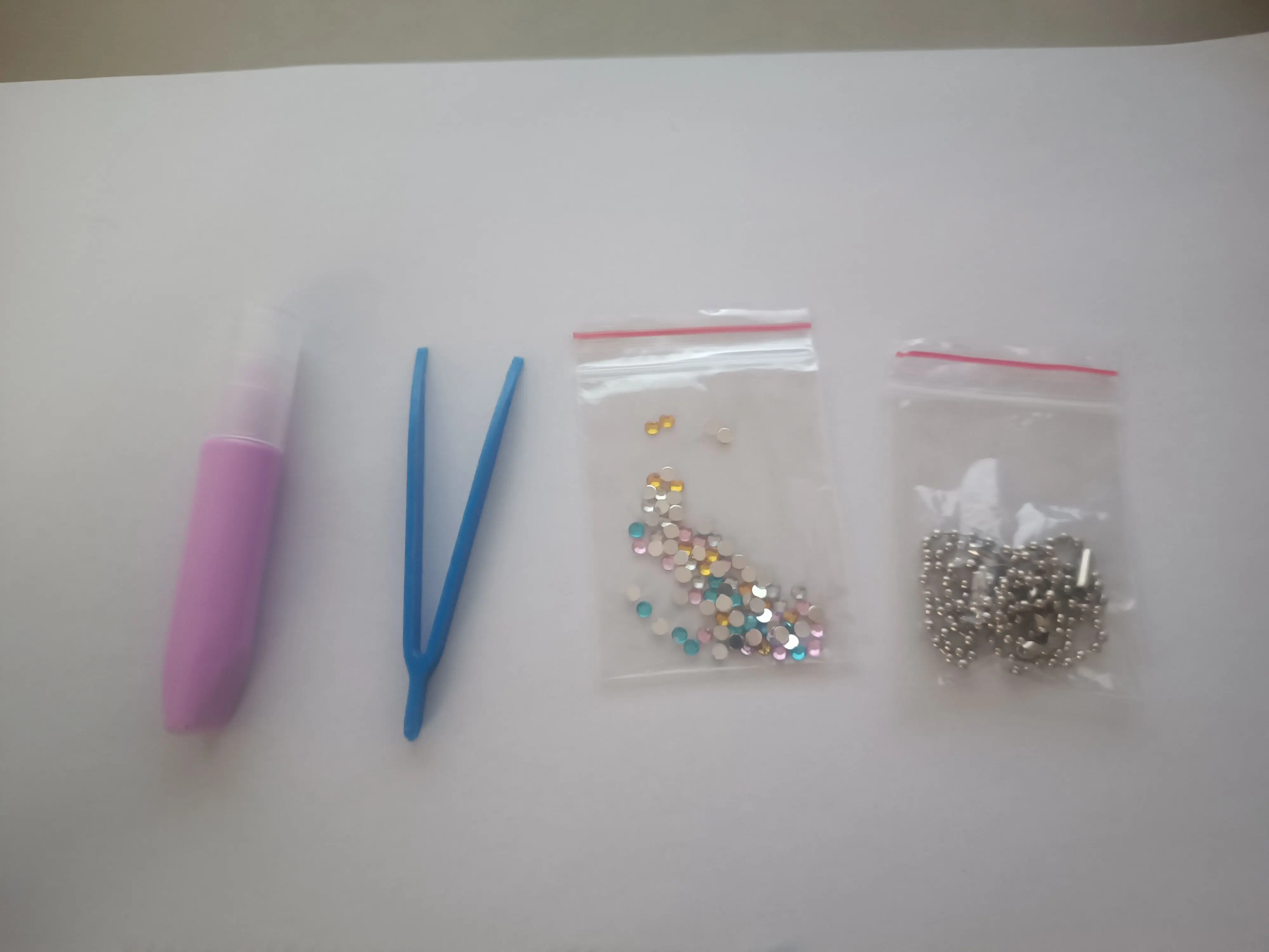 12PCS Porte-Clés Peinture Diamantée Halloween Décoration Double Face Porte-Clés Peinture Diamantée DIY Porte-Clés Crâne Citrouille Fantôme Porte-Clés Enfants