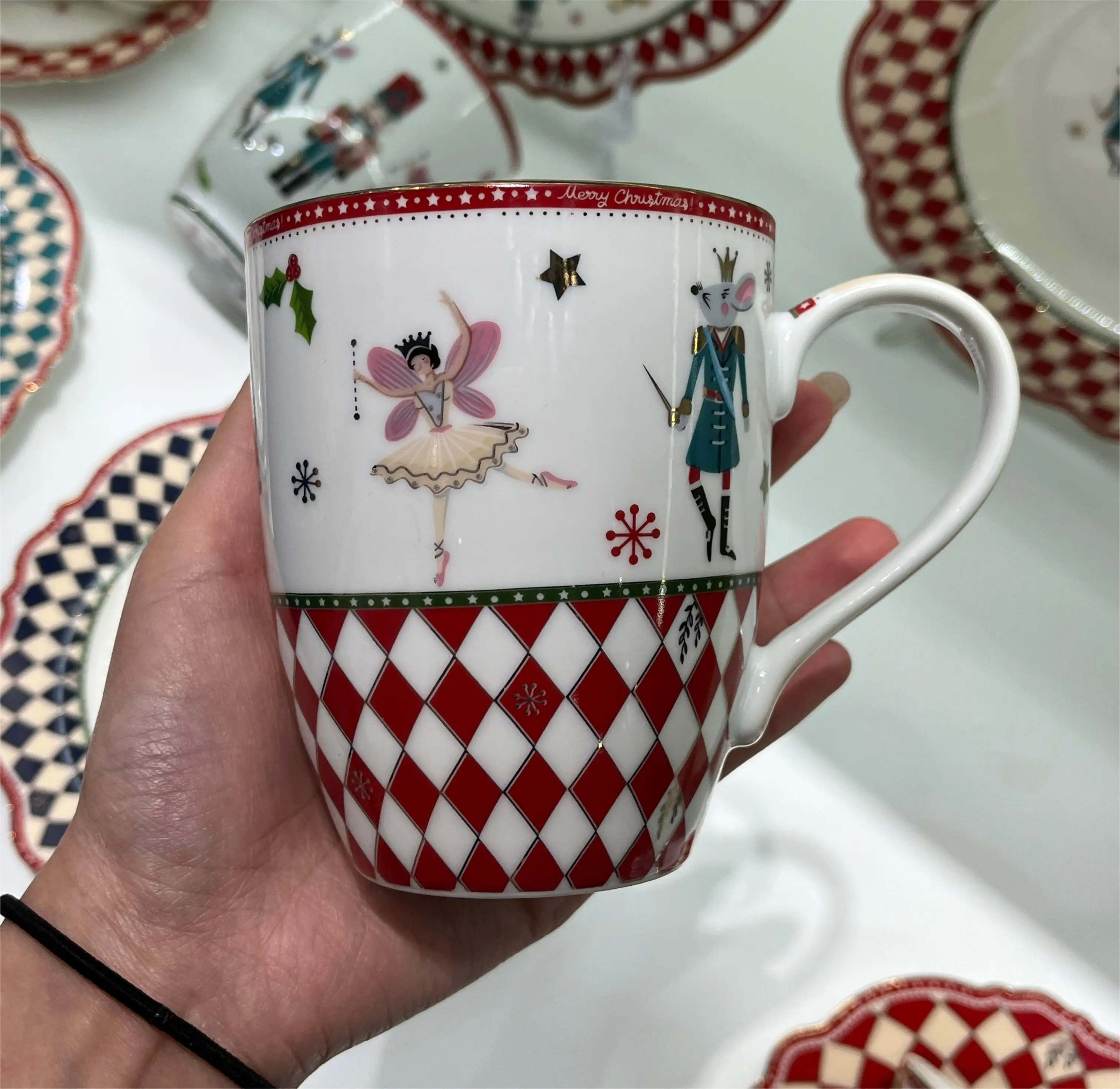 Kawaii Cute Christmas Porcelain Ceramics Mug Tea Cup for Milk Coffee Tea for Girl Women Birthday Christmas Home Decor Mug manufacture